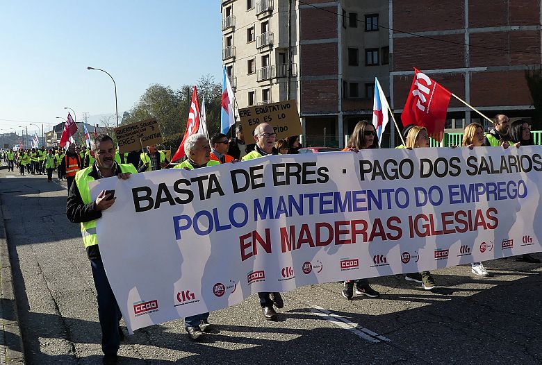 17-11-18 ManifaMaderasIglesiasPorrinhoMos17.JPG